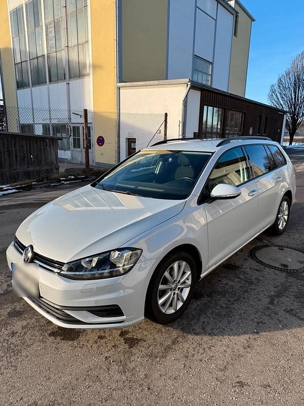 Weiß Gebraucht 2017 VW Golf VII Kombi | 9.300 € (Superpreis) - Bild 1/4