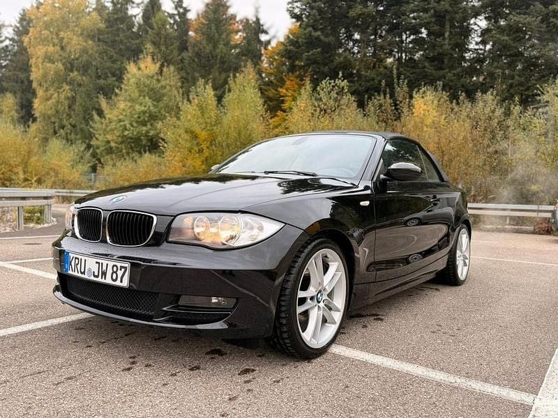 Schwarz Gebraucht 2008 BMW 118 Cabriolet Sport Line Cabrio | 6.900 € (Guter Preis) - Bild 1/4