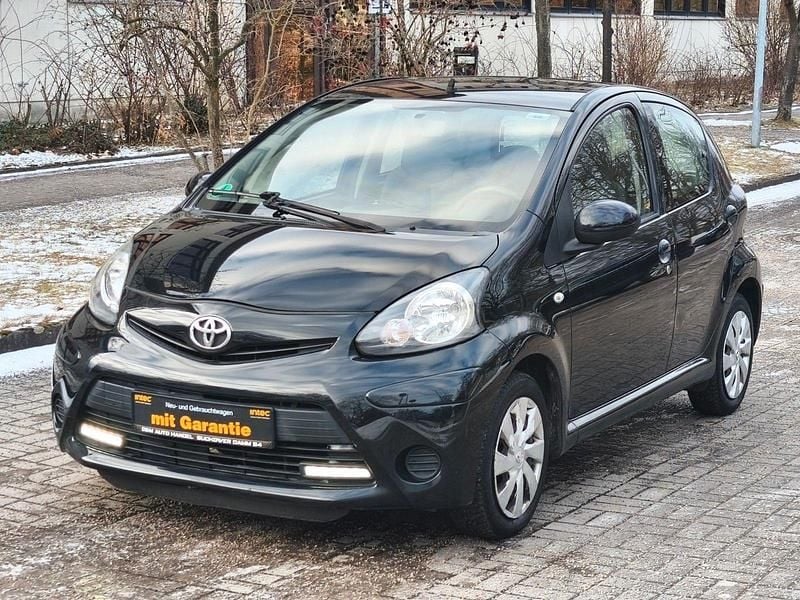 Gebraucht Toyota Aygo Cool 68 PS (50 kW) 2012 Schwarz Kleinwagen