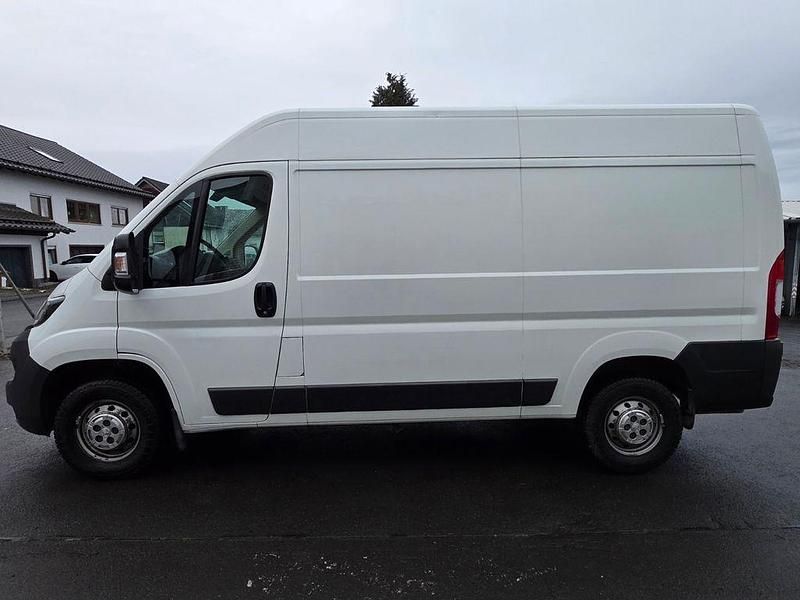 Gebraucht Peugeot Boxer 131 PS (96 kW) 2017 Weiß Van