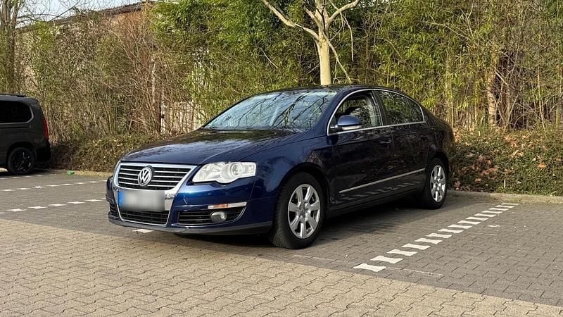 Gebraucht VW Passat Highline 150 PS (110 kW) 2005 Blau Limousine