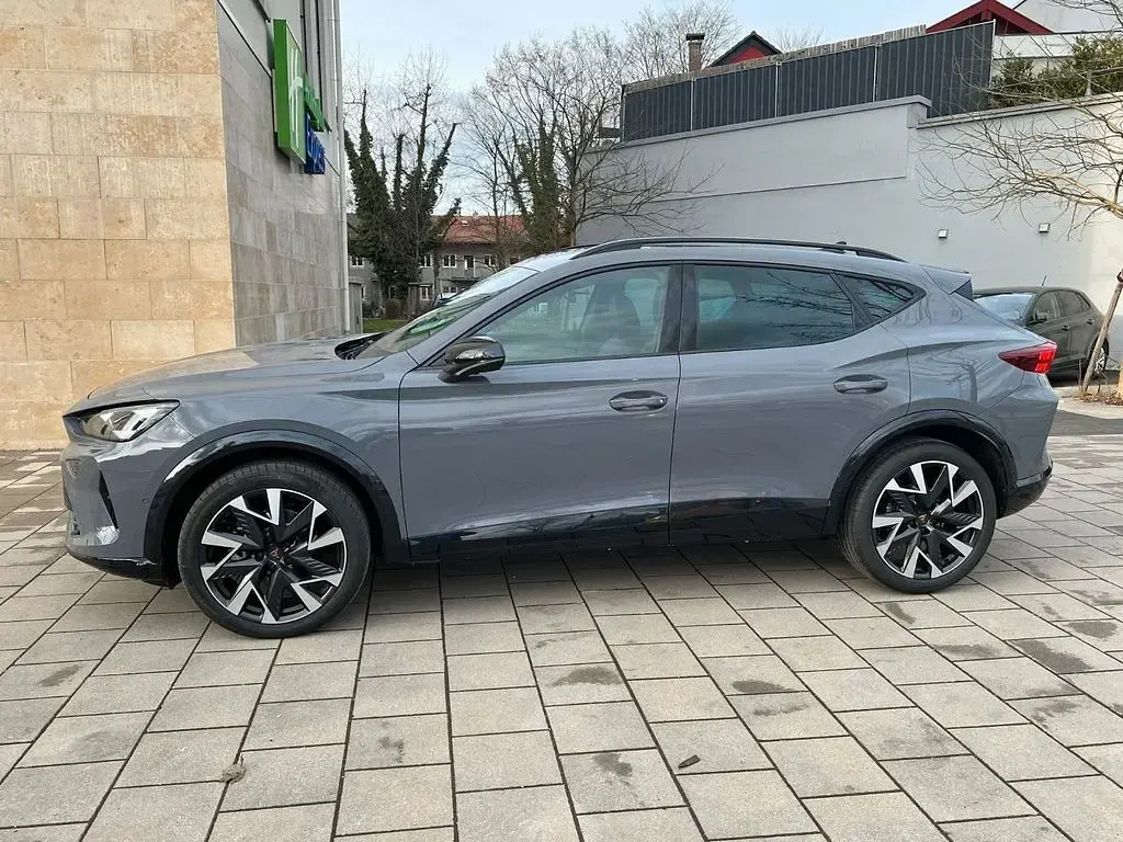 Neu Cupra Formentor 150 PS (110 kW) 2025 Grau SUV