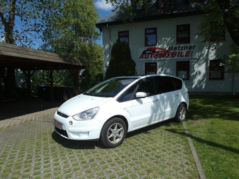 Gebraucht Ford S-MAX Titanium 175 PS (128 kW) 2008 Weiß Van / Kleinbus