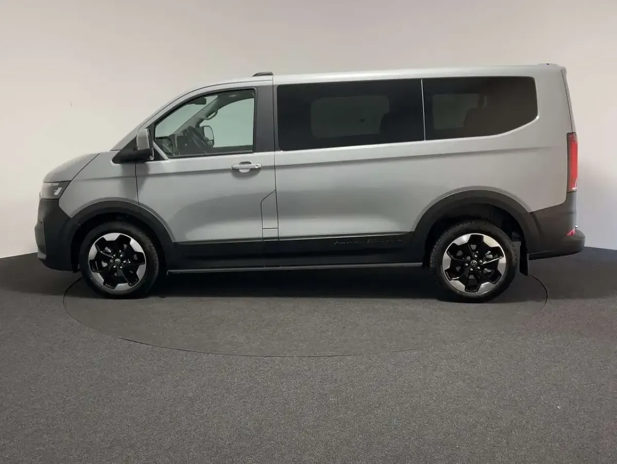 Nowe VW Caravelle PanAmericana 150 KM (110 kW) 2026 Szary Van