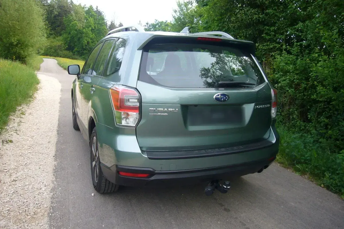 Second-hand Subaru Forester 150 CP (110 kW) 2017 Verde SUV