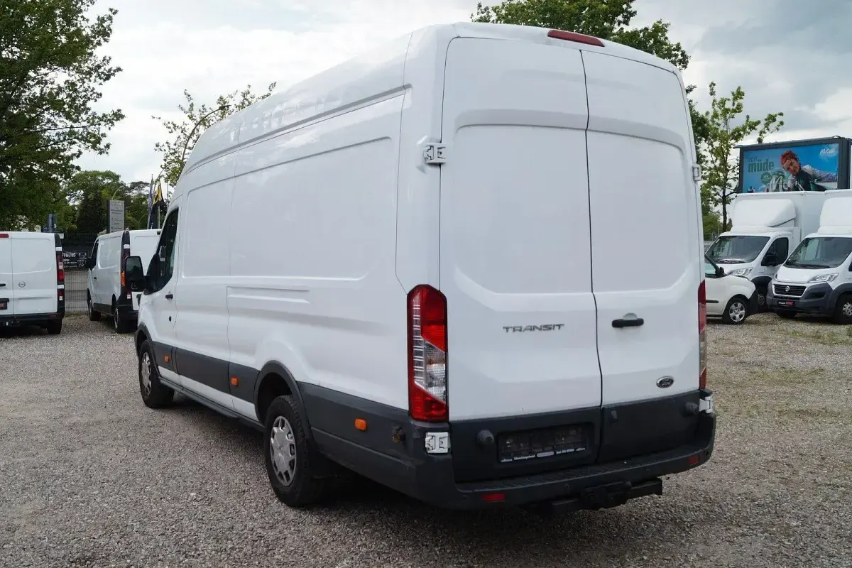 Gebraucht Ford Transit 170 PS (125 kW) 2017 Weiß Limousine