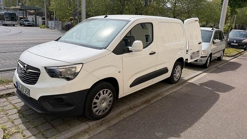 Second-hand Opel Combo 2019 Alb Monovolum