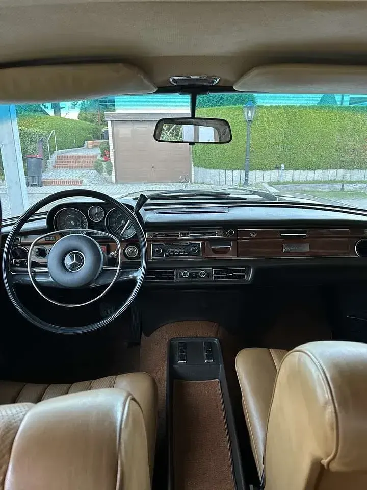 Gebraucht Mercedes 280 194 PS (142 kW) 1972 Beige Limousine