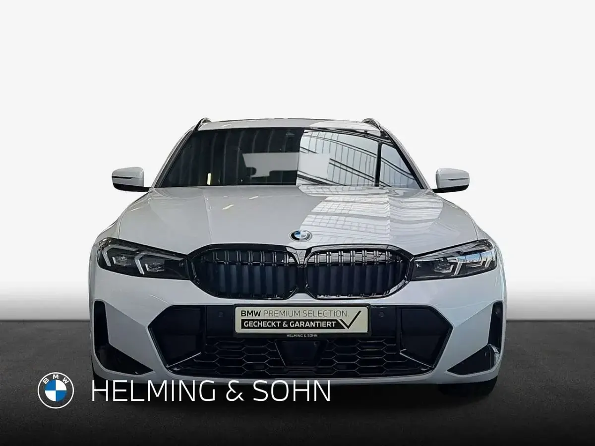 Gebraucht BMW 320 M Sport 190 PS (139 kW) 2026 Weiß Kombi