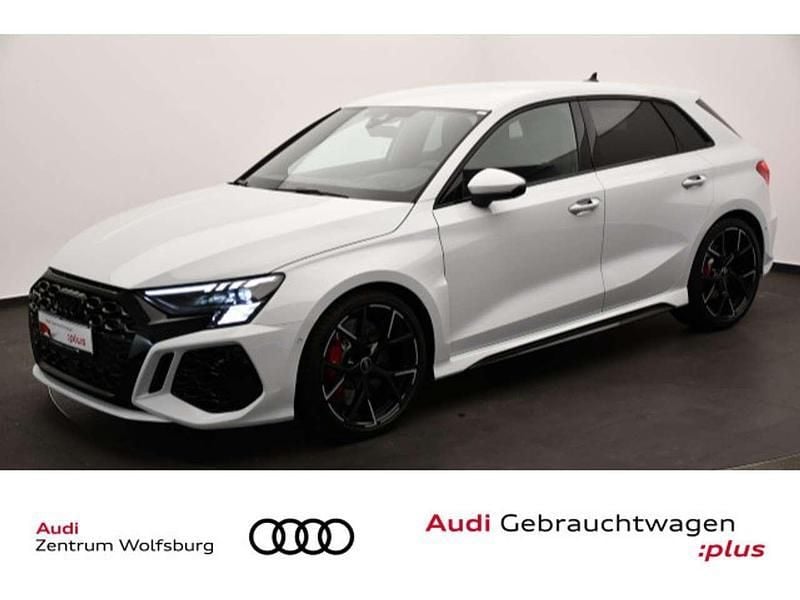 Gletscherweiß metallic Gebraucht 2024 Audi RS3 Ambiente Kleinwagen | 59.980 € (Guter Preis) - Bild 1/3