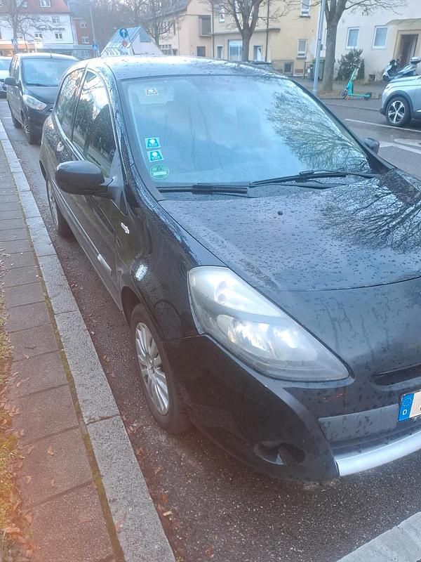 Gebraucht Renault Clio III 101 PS (74 kW) 2011 Schwarz Kleinwagen