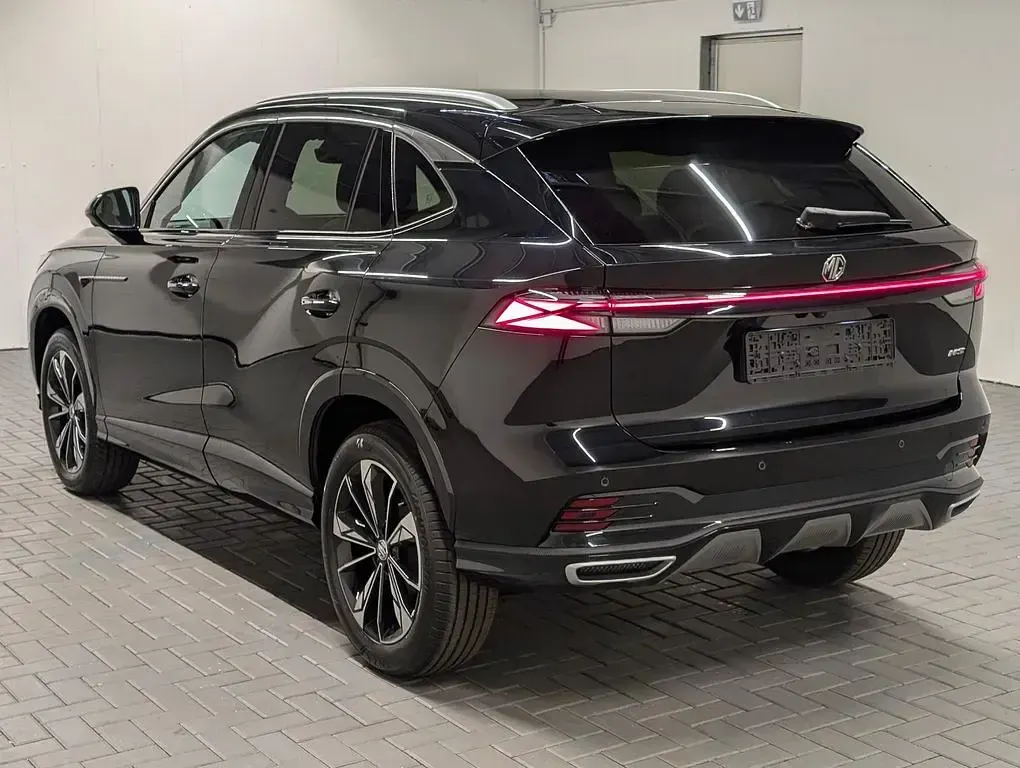 Neu MG HS Luxury 170 PS (125 kW) 2025 Pebbleschwarzmet. SUV