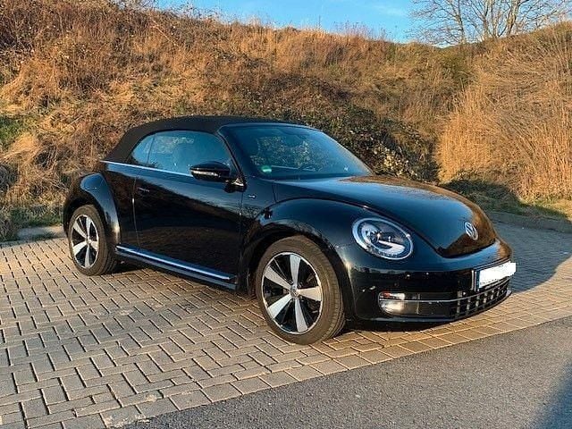 Gebraucht VW Beetle Allstar 150 PS (110 kW) 2016 Schwarz Kleinwagen