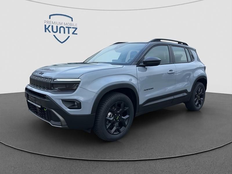 Gebraucht Jeep Avenger 145 PS (106 kW) 2025 Storm grey mit schwarzem dach SUV