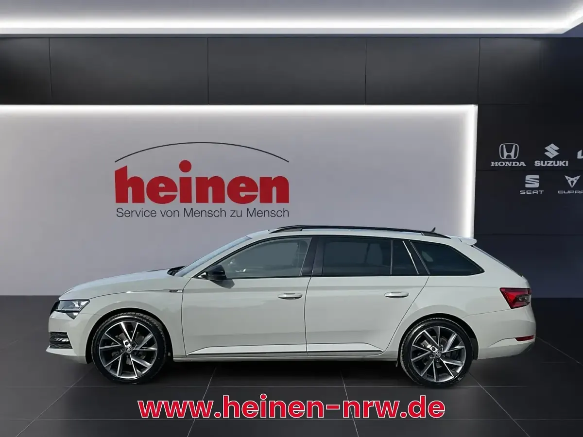 Usata Skoda Superb 150 CV (110 kW) 2022 Grigio Station wagon
