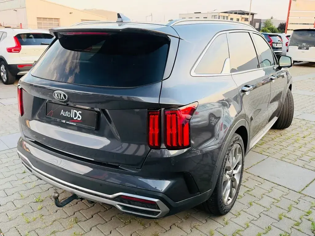 Gebraucht Kia Sorento 201 PS (147 kW) 2021 Grau SUV