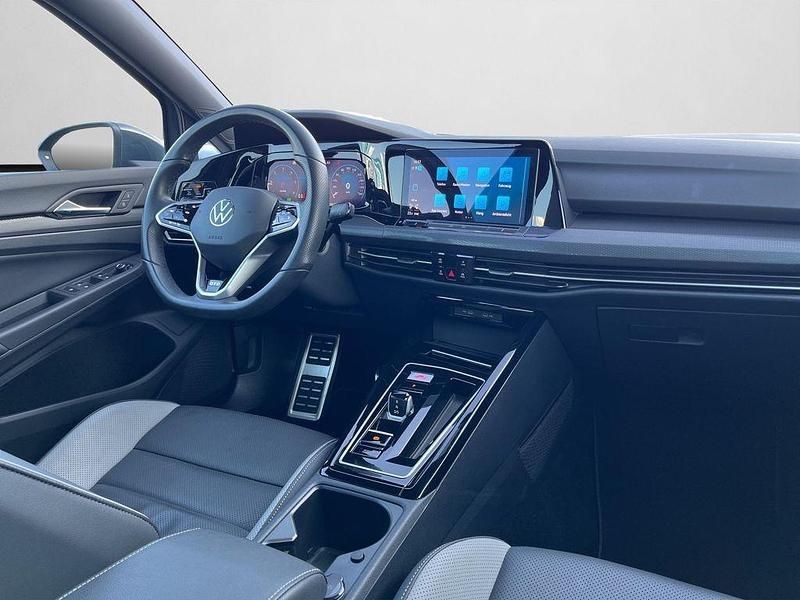 Gebraucht VW Golf VIII GTD 200 PS (147 kW) 2024 Delfingrau metallic (metallic) Limousine