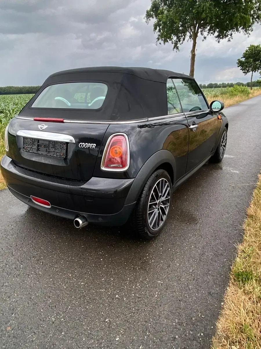 Gebraucht Mini Cooper Cabriolet 88 PS (64 kW) 2009 Schwarz Cabrio