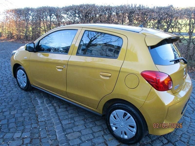 Gebraucht Mitsubishi Space Star Select 71 PS (52 kW) 2024 Gelb Kleinwagen