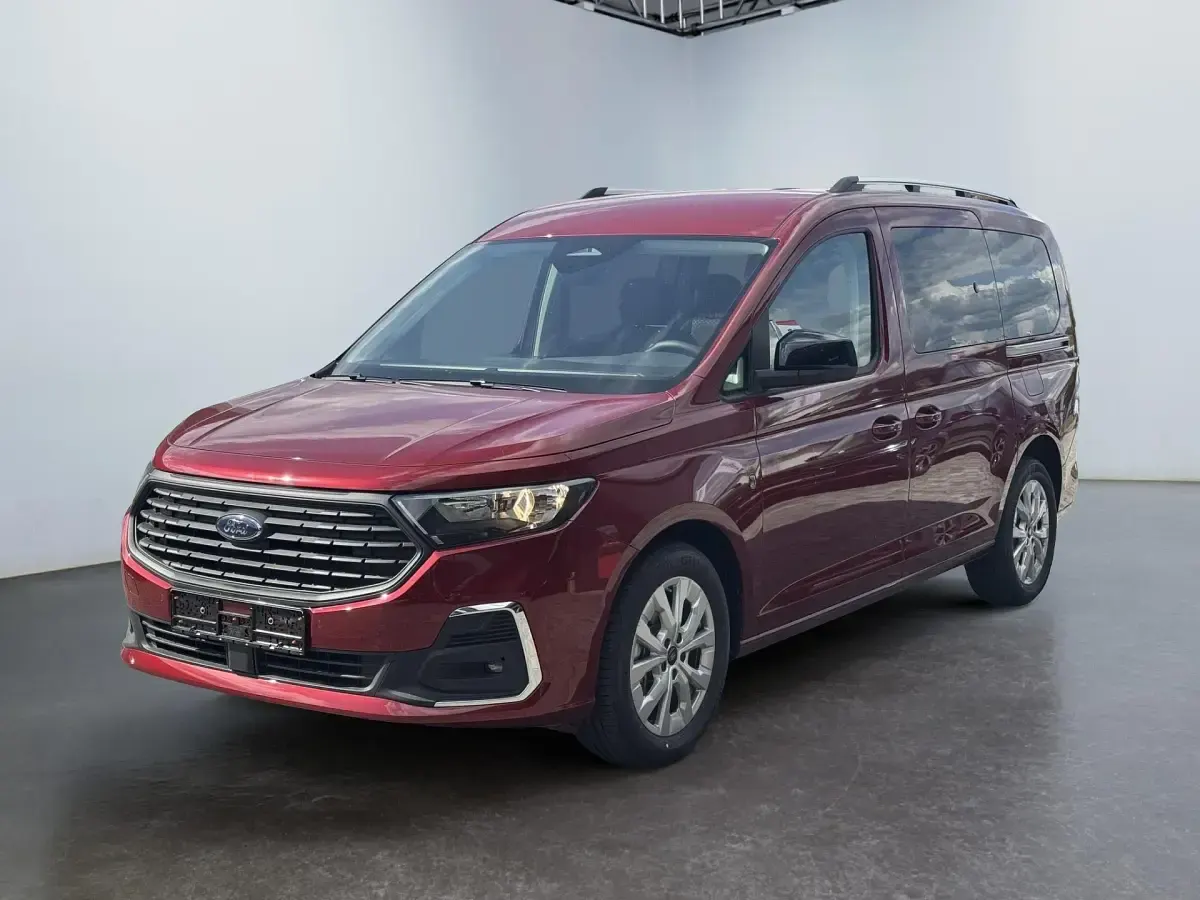 Gebraucht Ford Tourneo Titanium 116 PS (85 kW) 2026 Van / Kleinbus