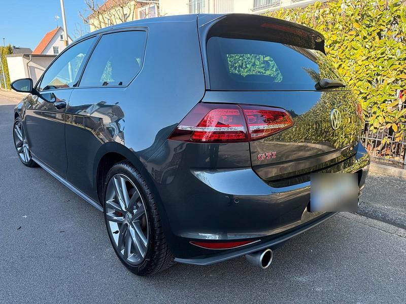 Gebraucht VW Golf GTI 230 PS (169 kW) 2014 Grau Coupé