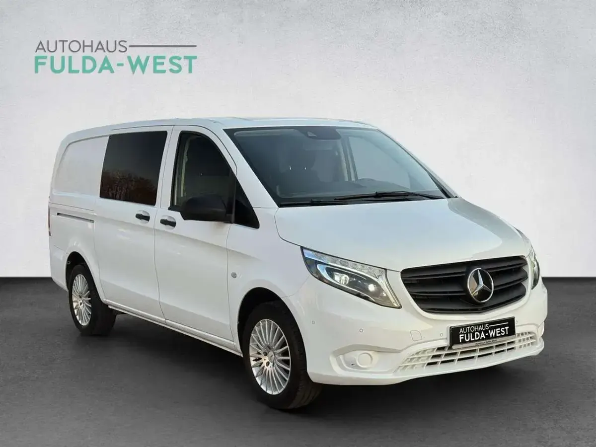 Gebraucht Mercedes Vito 190 PS (139 kW) 2022 Weiß Van