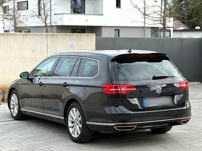 Gebraucht VW Passat Highline 239 PS (175 kW) 2015 Grau Kombi