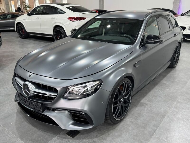 Grau Gebraucht 2019 Mercedes E63S AMG AMG Limousine | 63.900 € (Guter Preis) - Bild 1/4