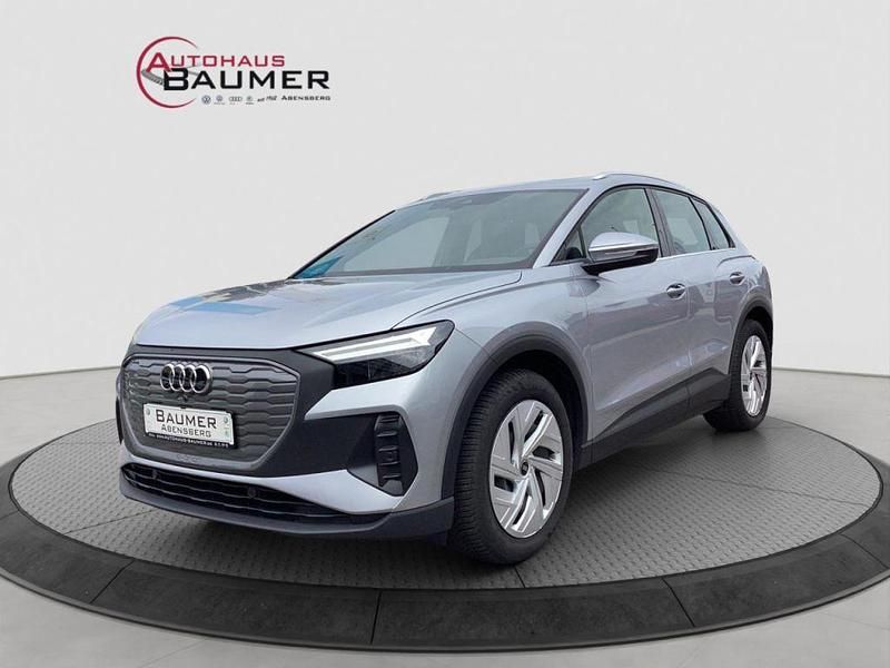 Gebraucht Audi e-tron 150 kW (204 PS) 2023 Florettsilber (metallic) SUV