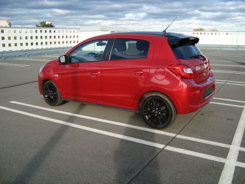 Gebraucht Mitsubishi Space Star Edition 80 PS (58 kW) 2019 Schwarz Kleinwagen
