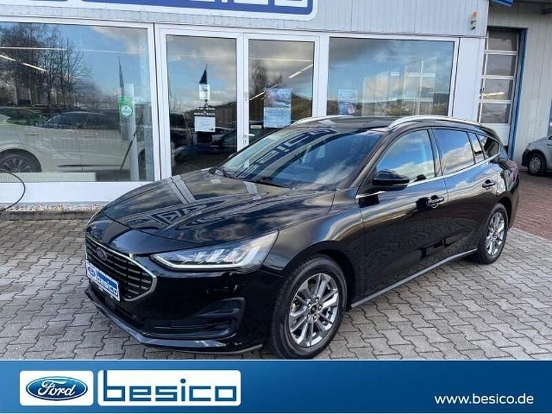 Obsidianschwarz metallic Gebraucht 2023 Ford Focus Titanium Kombi | 20.480 € (Guter Preis) - Bild 1/4