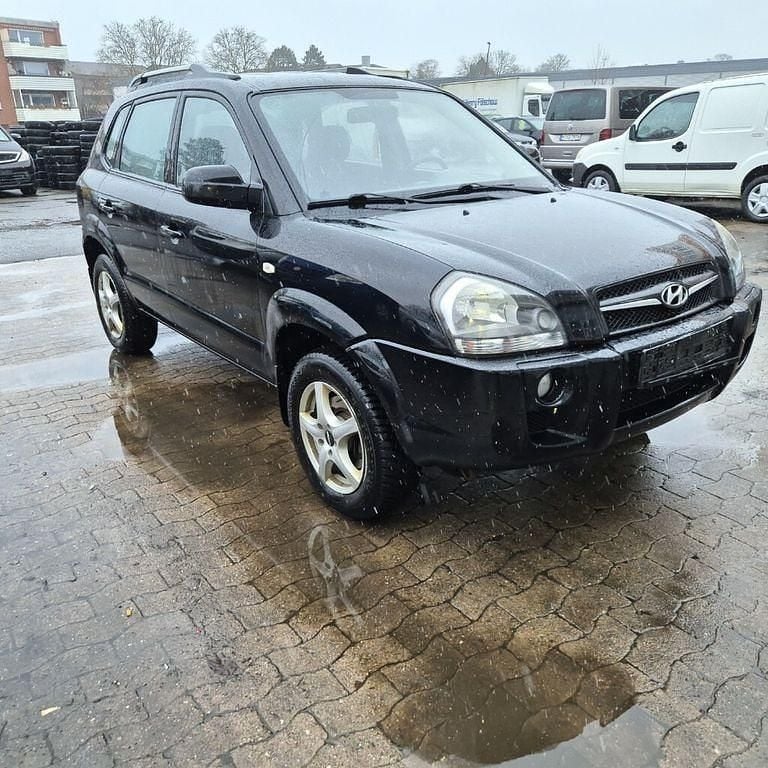 Gebraucht Hyundai Tucson 141 PS (103 kW) 2009 Schwarz SUV