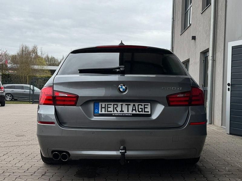 Gebraucht BMW 520 184 PS (135 kW) 2012 Grau Kombi