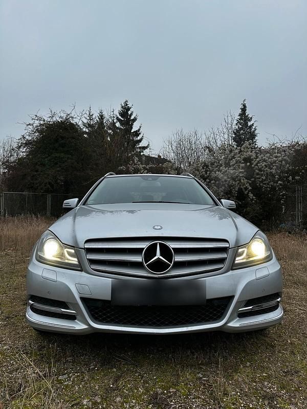 Gebraucht Mercedes C350 265 PS (194 kW) 2012 Silber Kombi
