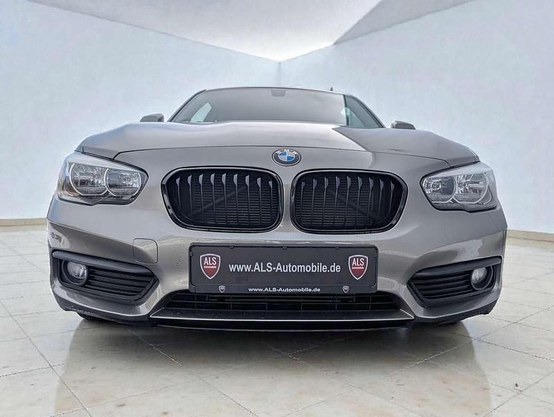 Gebraucht BMW 116 Advantage 109 PS (80 kW) 2015 Platinsilber metallic Kleinwagen
