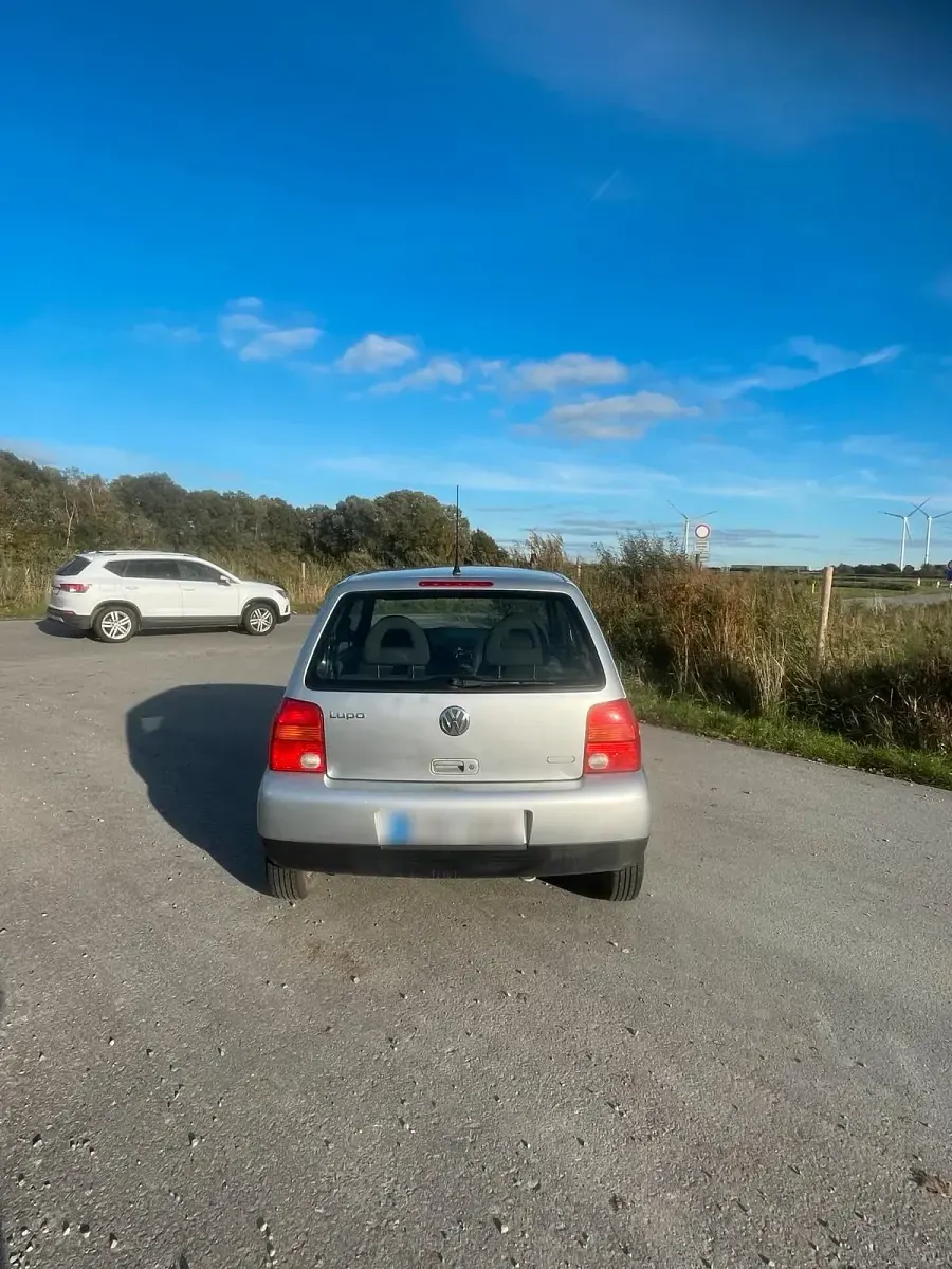 Gebraucht VW Lupo 50 PS (36 kW) 1999 Silber Kleinwagen