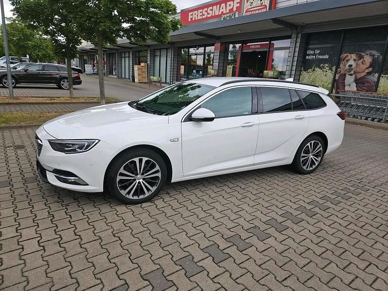 Second-hand Opel Insignia 170 CP (125 kW) 2018 Alb Break