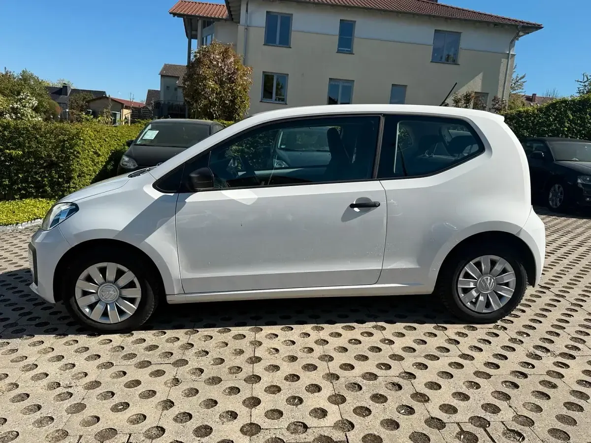 Gebraucht VW up! 60 PS (44 kW) 2016 Weiß Kleinwagen