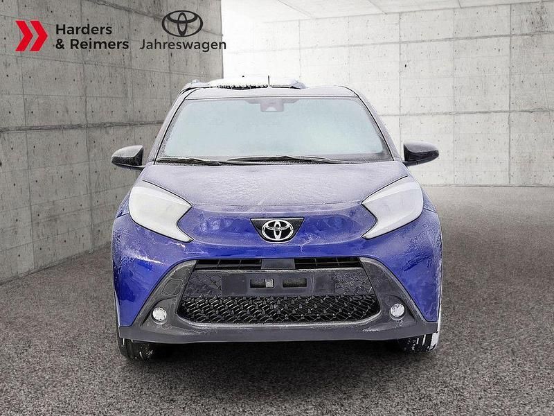 Neu Toyota Aygo X 72 PS (52 kW) 2025 Juniper blue SUV