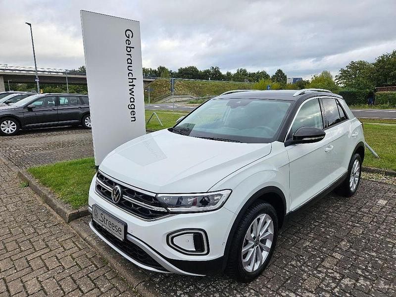 Weiß Gebraucht 2024 VW T-Roc Style SUV | 32.495 € (Teuer) - Bild 1/4
