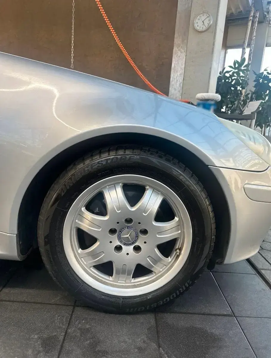 Gebraucht Mercedes SLK200 163 PS (119 kW) 2004 Silber Cabrio