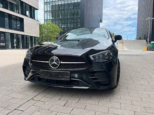 Schwarz Gebraucht 2023 Mercedes E450 AMG | 53.000 € (Guter Preis) - Bild 1/4