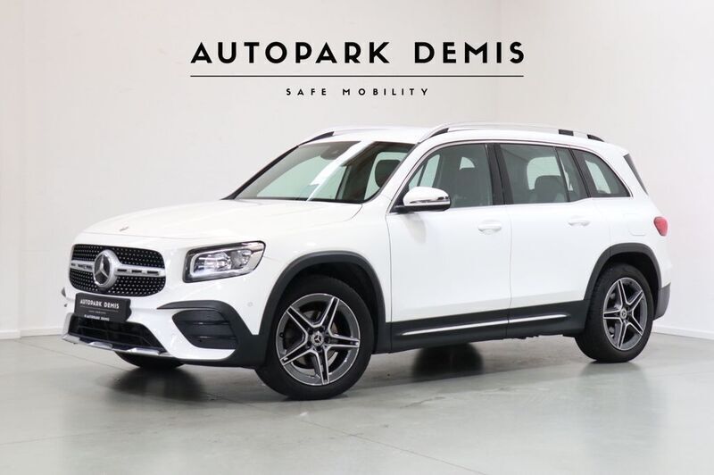 Weiß Gebraucht 2022 Mercedes GLB180 AMG line SUV | 26.785 € (Guter Preis) - Bild 1/4