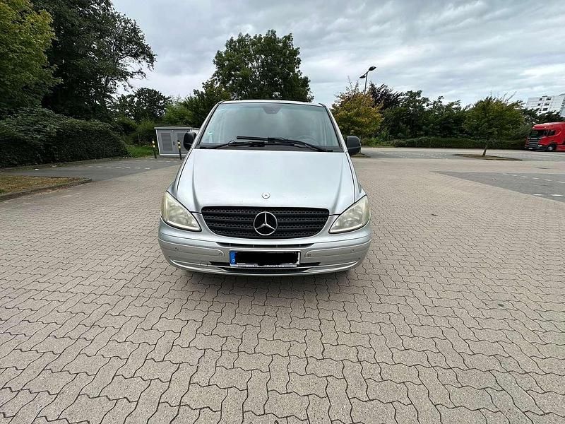Gebraucht Mercedes Vito 150 PS (110 kW) 2005 Silber Van
