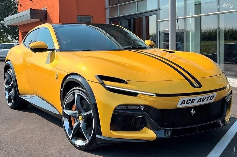 Second-hand Ferrari Purosangue 725 CP (533 kW) 2024 Galben SUV