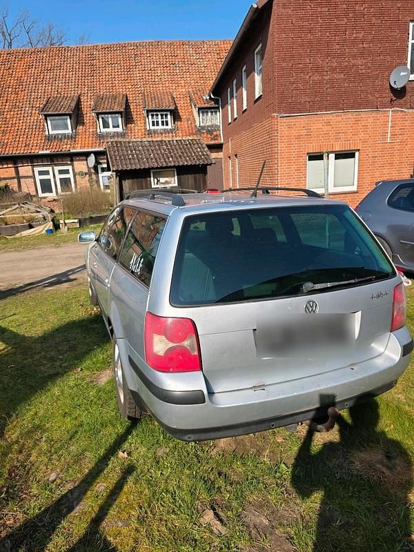 Gebraucht VW Passat 115 PS (84 kW) 2004 Silber Kombi