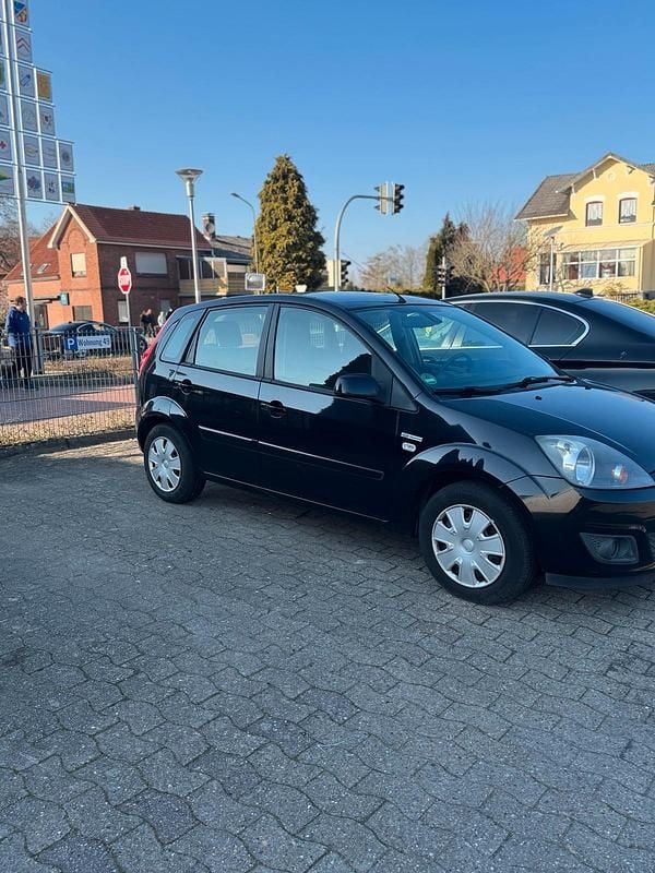 Gebraucht Ford Fiesta 70 PS (51 kW) 2008 Schwarz Kleinwagen