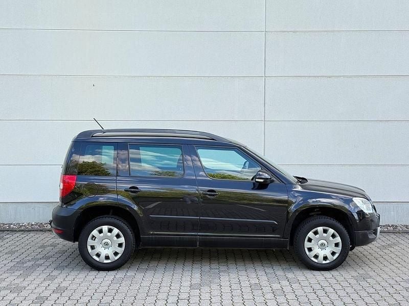 Gebraucht Skoda Yeti Plus Edition 122 PS (89 kW) 2011 Schwarz SUV