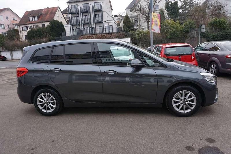 Gebraucht BMW 218 150 PS (110 kW) 2018 Mineralgrau Van / Kleinbus