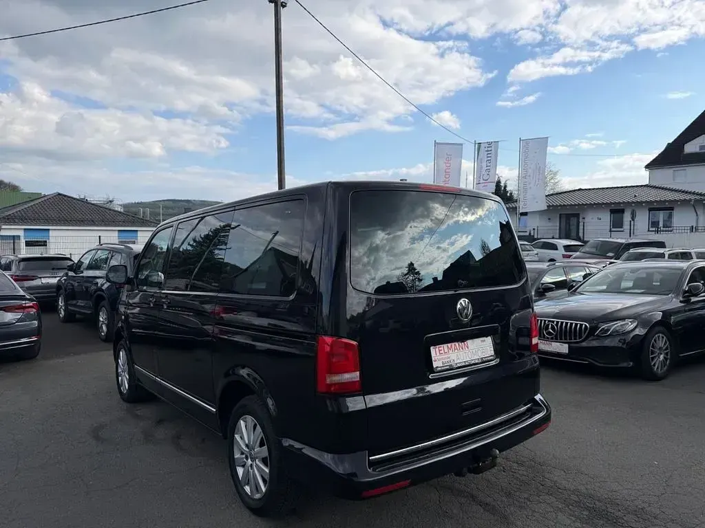 Używany VW Transporter Highline 230 KM (169 kW) 2013 Czarny Van